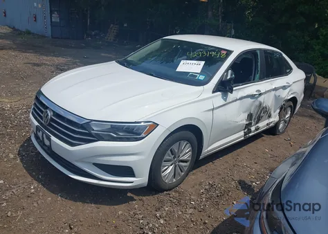 2020 Volkswagen Jetta 1.4T R-Line/1.4T S/1.4T Se z USA, uszkodzony, nr VIN 3VWCB7BU8LM053740